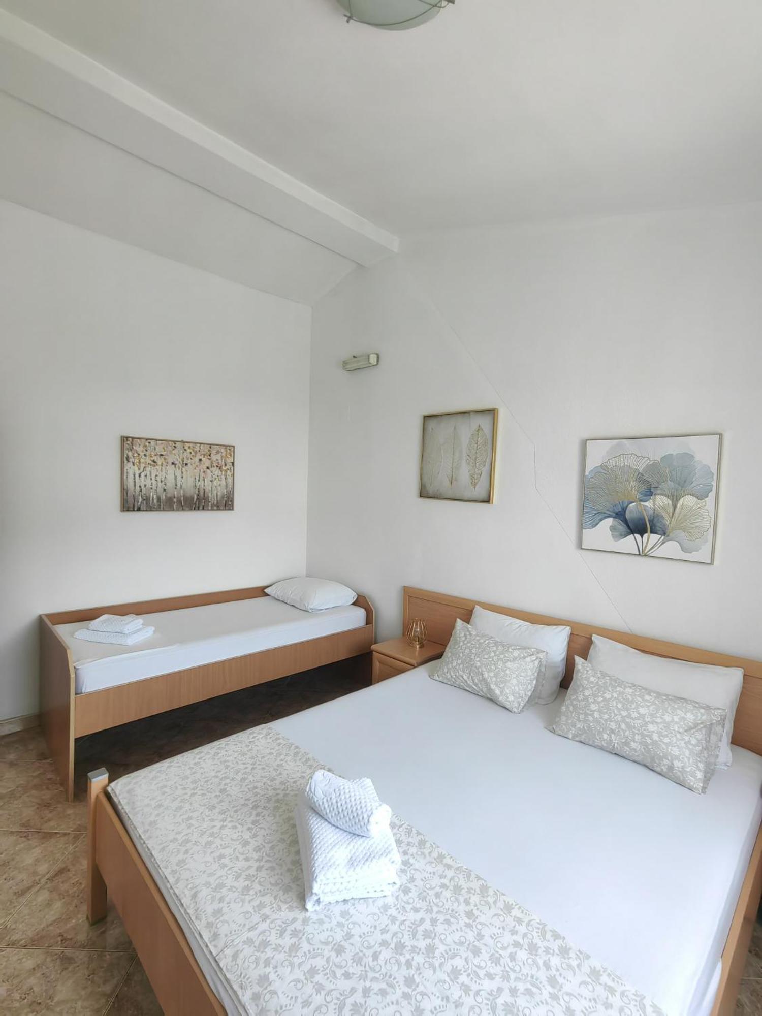 Apartments Andrea Kotor Room photo